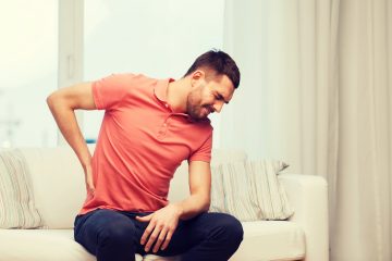 Ciático: dor no maior nervo do corpo surge principalmente após 30 anos de idade